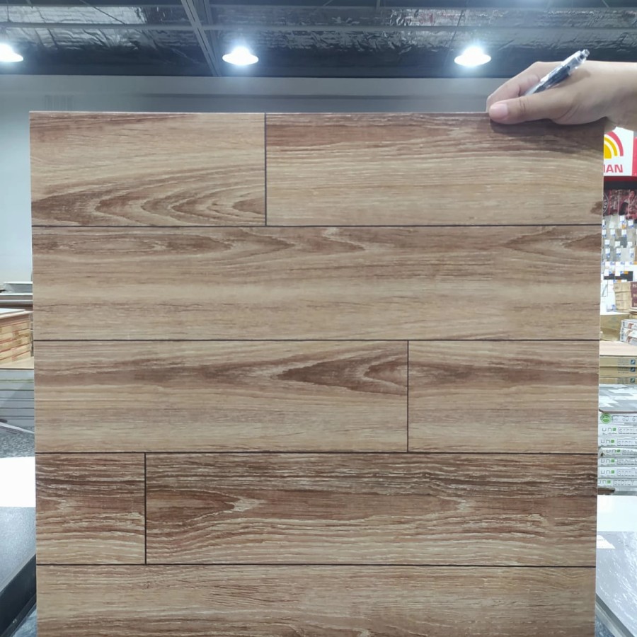 TOPAZ: Topaz Jati Brown (Matte) 50x50 KW1
